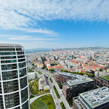 Sky Park - Luxury - Free Parking Apartman