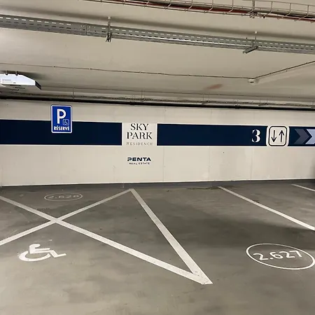 Sky Park - Luxury - Free Parking Pozsony