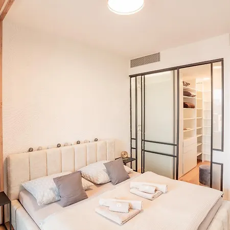 Sky Park - Luxury - Free Parking Apartman Pozsony