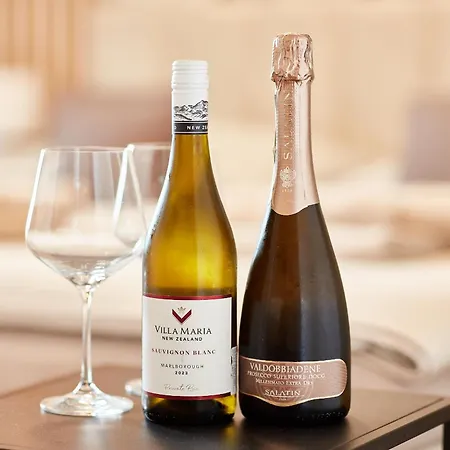 Sky Park - Luxury - Free Parking Lejlighed